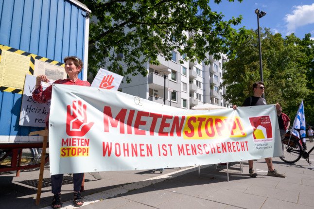Des manifestants à Berlin appellent à un plafonnement national des loyers.