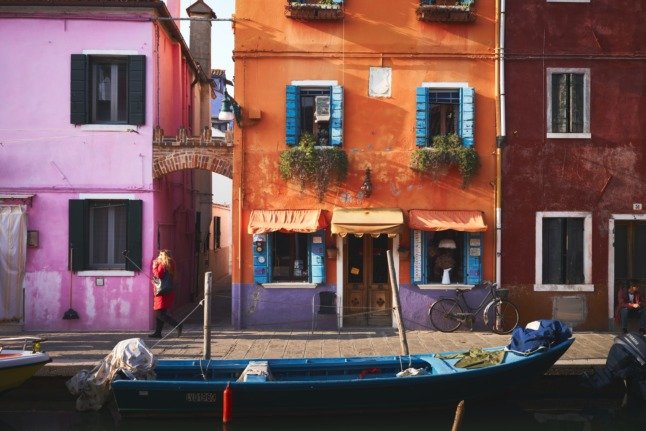 Maisons à Burano, Italie.