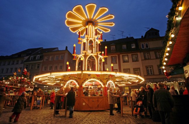 Un carrousel au marché de Noël de Heidelberg