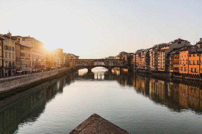 Le Ponte Vecchio et le fleuve Arno à Florence.