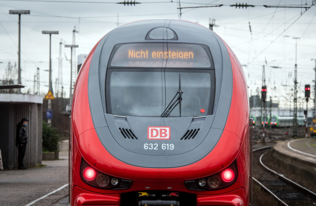 Un panneau sur un train à Dortmund indique 
