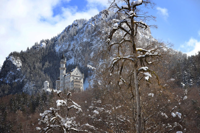 Schloss Neuschwanstein dans la neige.