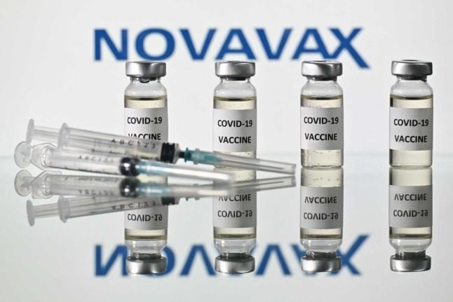 Flacons de vaccin Novavax. Quand le vaccin sera-t-il autorisé en Autriche ? Photo : JUSTIN TALLIS / AFP