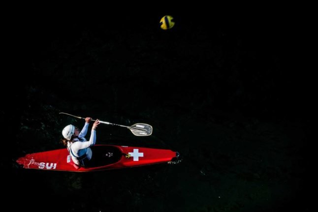 Qu'ils soient amateurs ou professionnels, les Suisses aiment être actifs. Photo de Jorge Romero sur Unsplash