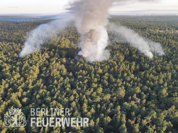 Cette photo aérienne prise par les pompiers de Berlin montre l'incendie de Grunewald.