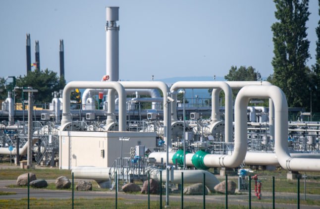 Systèmes de canalisations et dispositifs d'arrêt à la station de réception de gaz du gazoduc Nord Stream 1 de la mer Baltique.