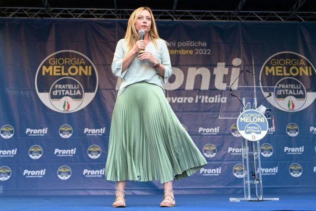 Meloni tient son premier meeting à l'occasion du lancement de la campagne électorale en Italie.